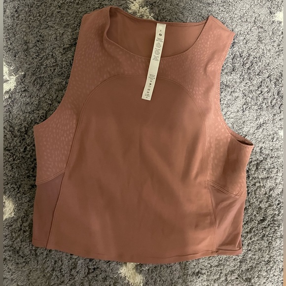Lululemon Nulu and Mesh Yoga Tank Top
Jewel Emboss Spiced Chai / Spiced Chai - Picture 7 of 7